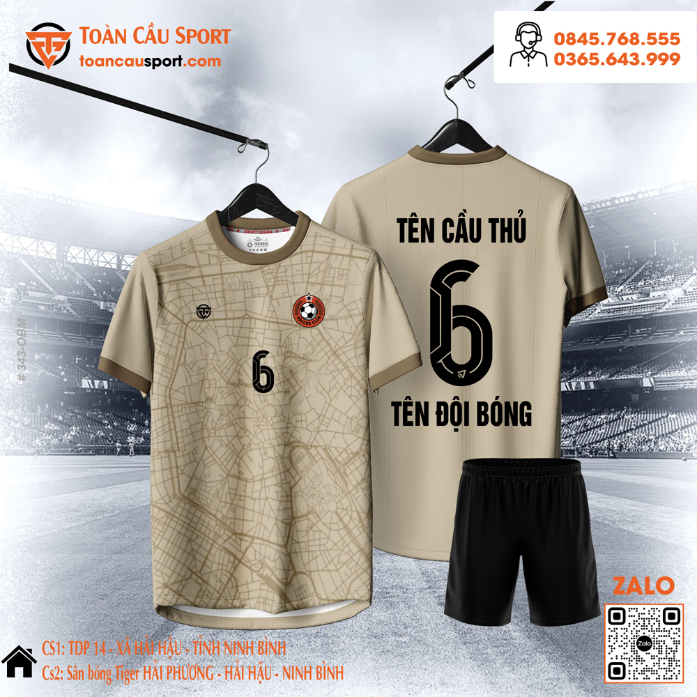 Áo bóng đá màu kem họa tiết bản đồ phối quần đen